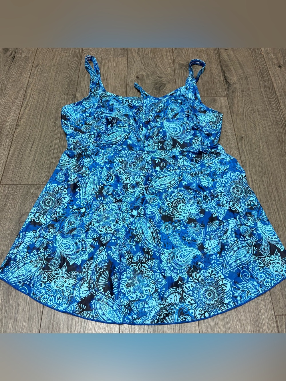 Plus size blue floral paisley print tankini top